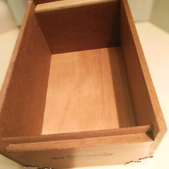 Suenos de Saundra Upcycled, Extremely Rare Kristoff Cigar Box, Storage/Stash Box - Picture 11 of 12